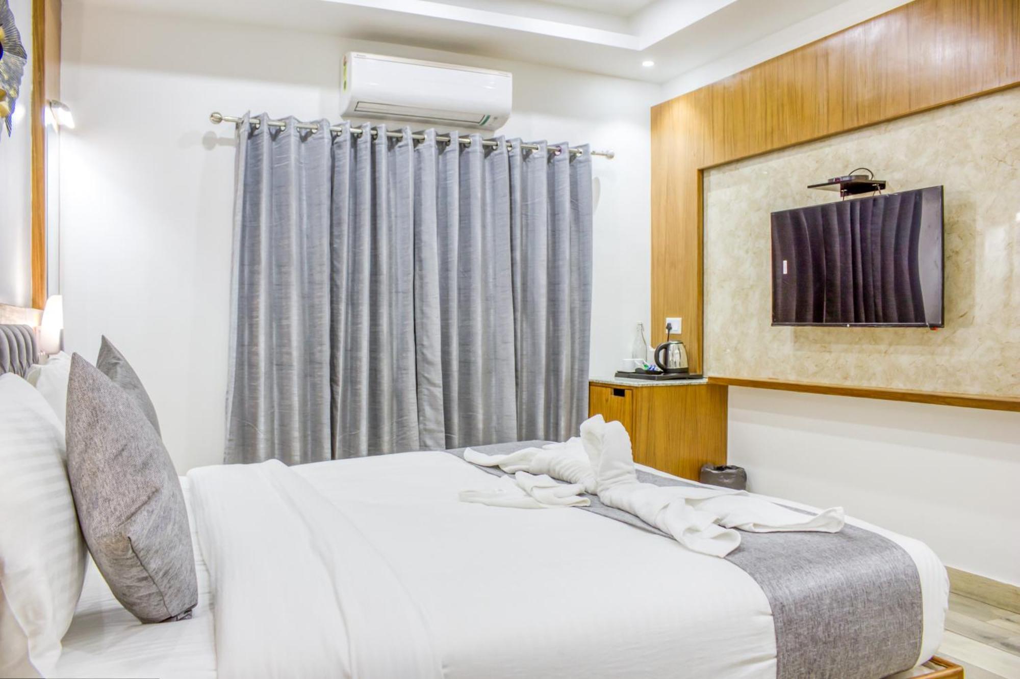 Zip By Spree Hotels Grand Legacy Prime Dehradun Exterior photo